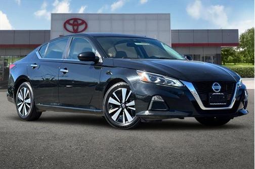 2021 Nissan Altima 2.5 SV