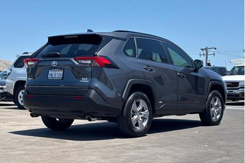 2024 Toyota RAV4 Hybrid XLE