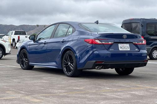 Reservoir Blue 2025 Toyota Camry SE