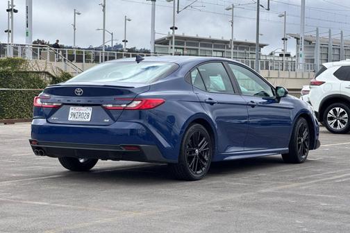 Reservoir Blue 2025 Toyota Camry SE