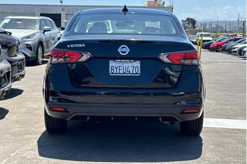 2021 Nissan Versa 1.6 SV
