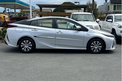 2022 Toyota Prius Prime Limited