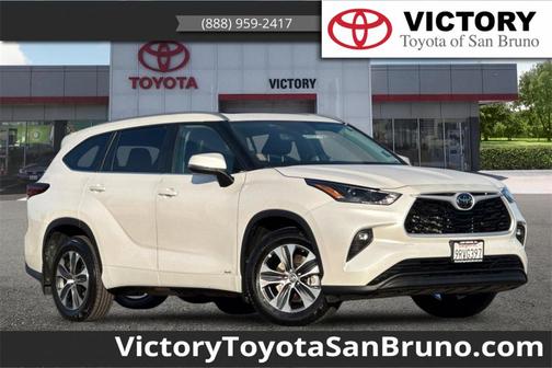 2025 Toyota Highlander Hybrid XLE