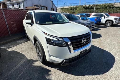 2024 Nissan Pathfinder SV 4WD