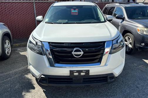 2024 Nissan Pathfinder SV 4WD