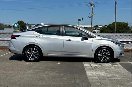2021 Nissan Versa 1.6 SV