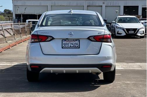 2021 Nissan Versa 1.6 SV