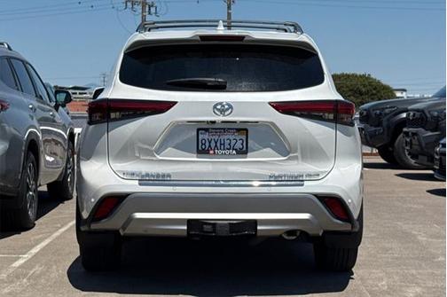 2021 Toyota Highlander Platinum
