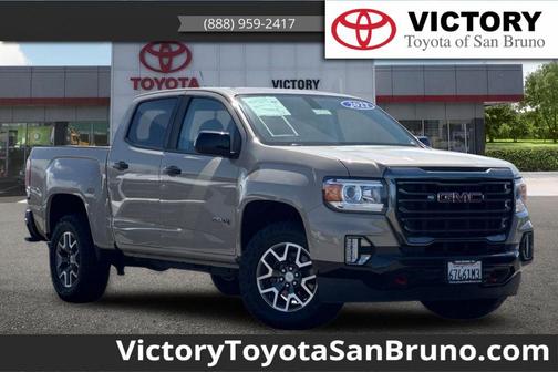 Desert Sand Metallic 2022 GMC Canyon AT4
