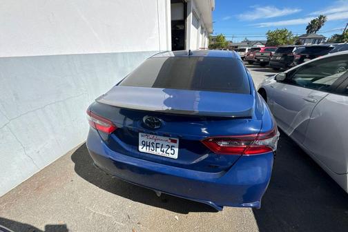 2024 Toyota Camry Hybrid SE