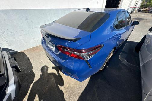 2024 Toyota Camry Hybrid SE