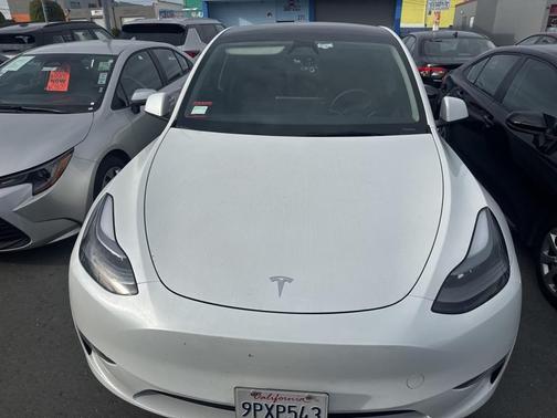 2025 Tesla Model Y Long Range Dual Motor All-Wheel Drive