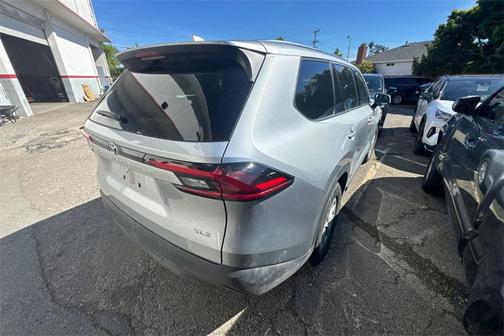 2025 Toyota Grand Highlander XLE