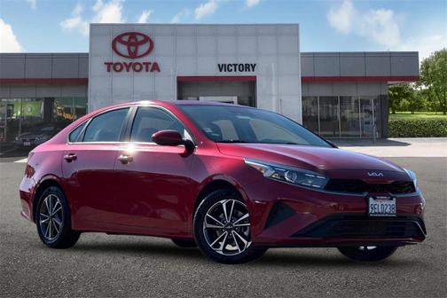 2023 Kia Forte LXS