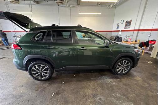 2022 Toyota Corolla Cross XLE