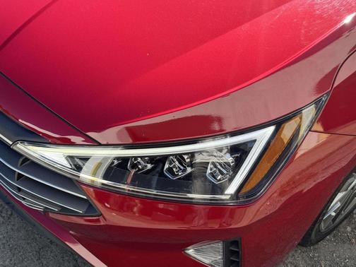 2019 Hyundai ELANTRA Limited