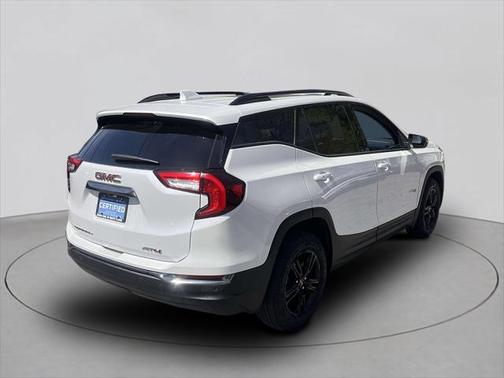 2022 GMC Terrain AWD AT4
