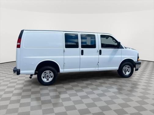 2023 GMC Savana 2500 Work Van