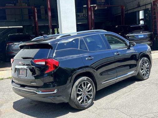2024 GMC Terrain Denali