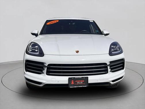 2023 Porsche Cayenne Platinum Edition