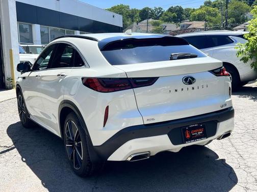 2022 INFINITI QX55 ESSENTIAL