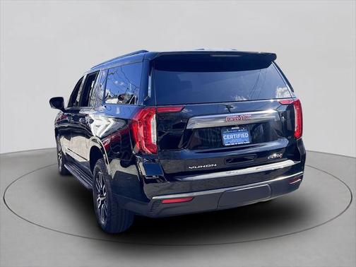 2023 GMC Yukon XL 4WD AT4