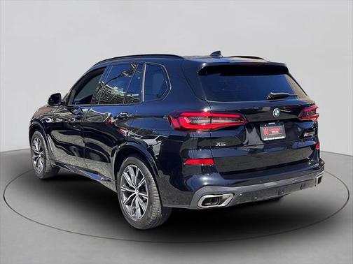 2023 BMW X5 M50i