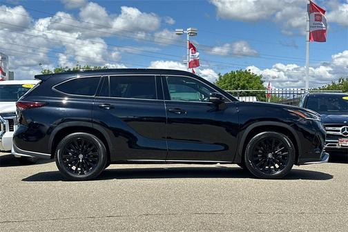 2024 Toyota Highlander XSE