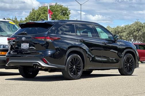 2024 Toyota Highlander XSE