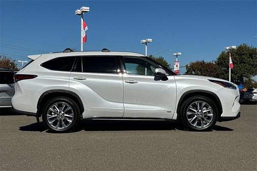 2023 Toyota Highlander Hybrid Limited
