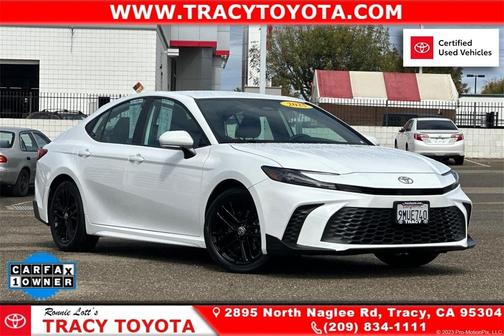 2025 Toyota Camry SE