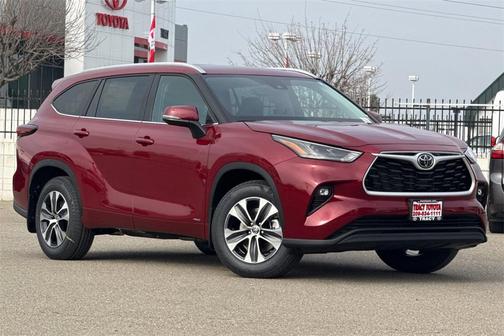 2026 Toyota Highlander Hybrid XLE