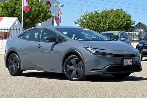 2024 Toyota Prius LE
