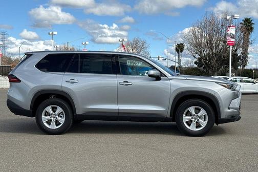 2026 Toyota Grand Highlander Hybrid LE