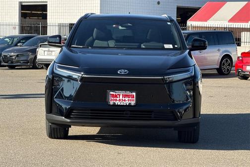 2026 Toyota bZ XLE PLUS