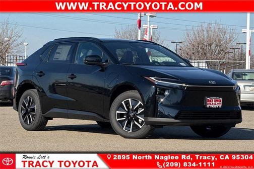 2026 Toyota bZ XLE PLUS