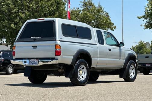 2004 Toyota Tacoma PreRunner Xtracab