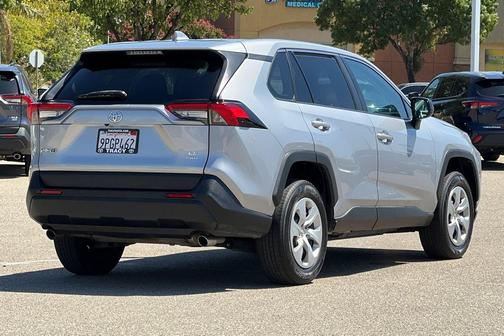 Silver Sky Metallic 2023 Toyota RAV4 LE