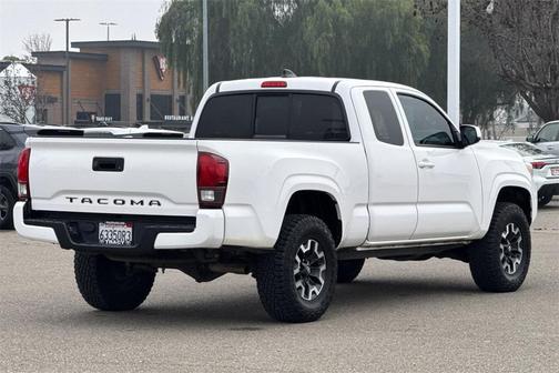 2022 Toyota Tacoma SR