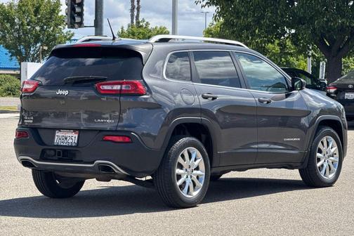 Anvil Clearcoat 2015 Jeep Cherokee Limited