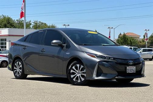 2022 Toyota Prius Prime XLE