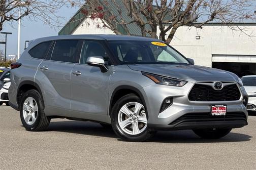 2025 Toyota Highlander LE