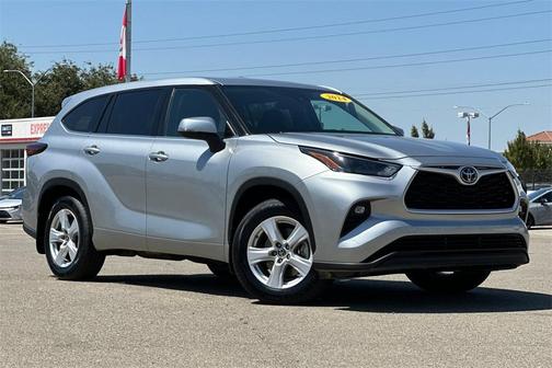 2024 Toyota Highlander LE