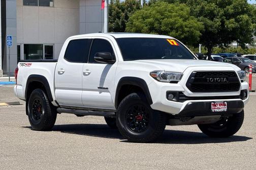 Super White 2017 Toyota Tacoma TRD Off Road