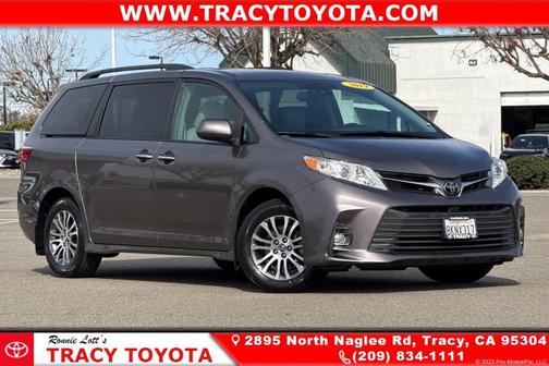 2019 Toyota Sienna XLE