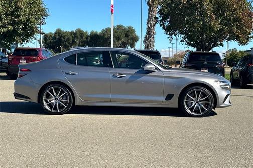 2025 Genesis G70 2.5T