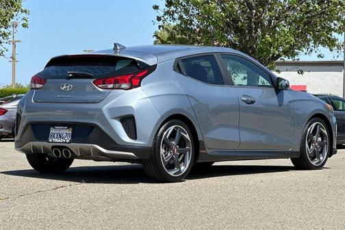 2019 Hyundai Veloster Turbo
