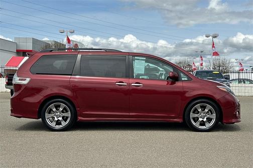 2017 Toyota Sienna SE Premium