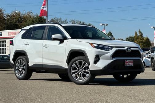2025 Toyota RAV4 XLE Premium
