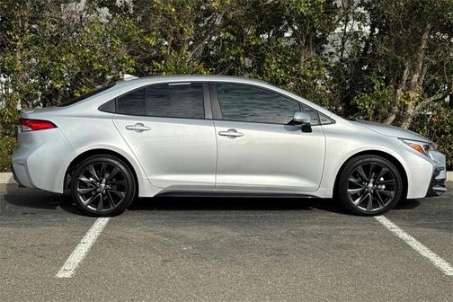 2025 Toyota Corolla SE